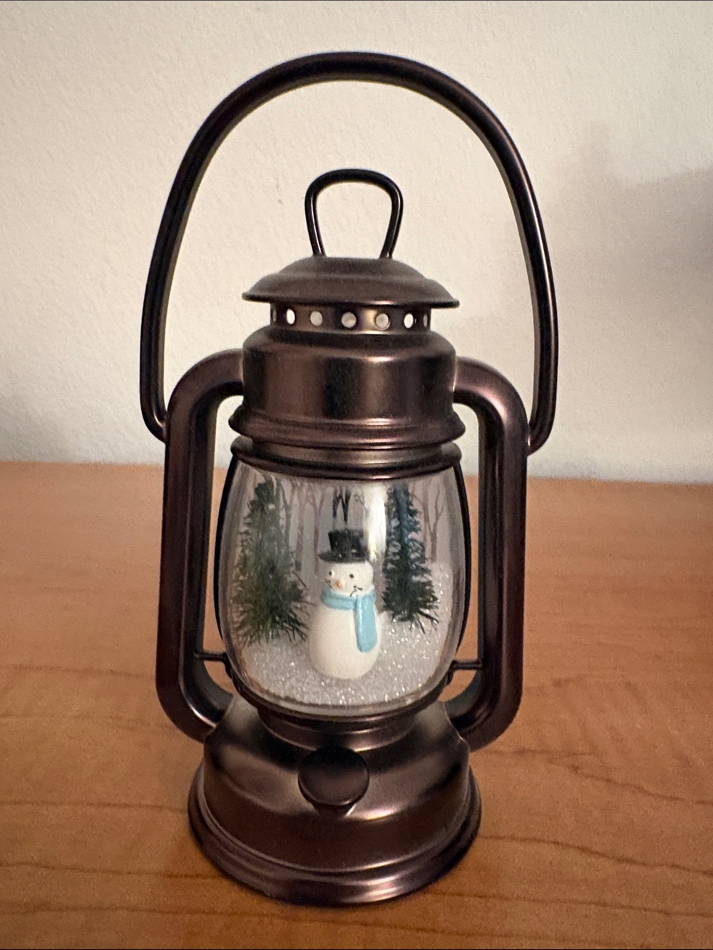 Bath & Body Works Snowman Lantern Light Up Wallflower Plug